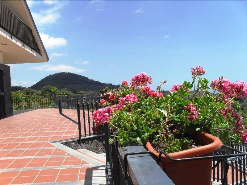 Etna Hut Bed & Breakfast Nicolosi Luaran gambar