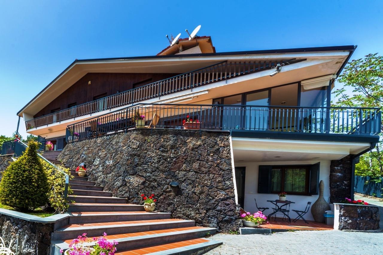Etna Hut Bed & Breakfast Nicolosi Luaran gambar