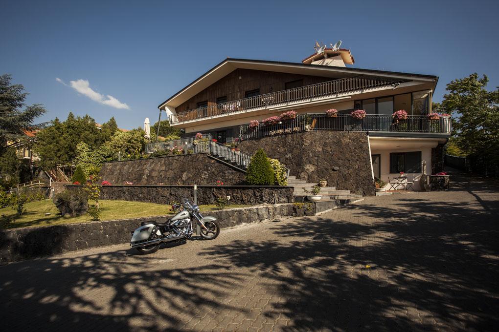 Etna Hut Bed & Breakfast Nicolosi Luaran gambar
