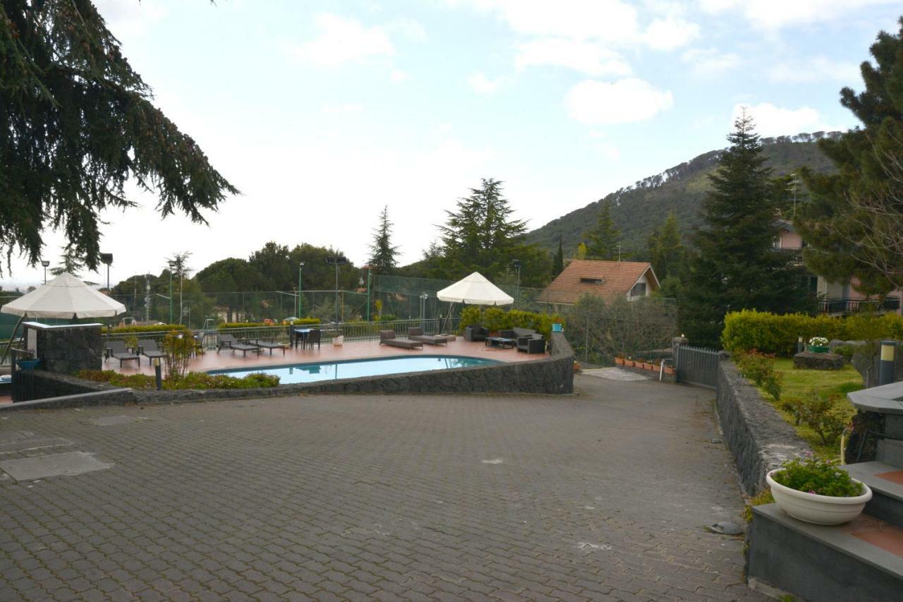 Etna Hut Bed & Breakfast Nicolosi Luaran gambar